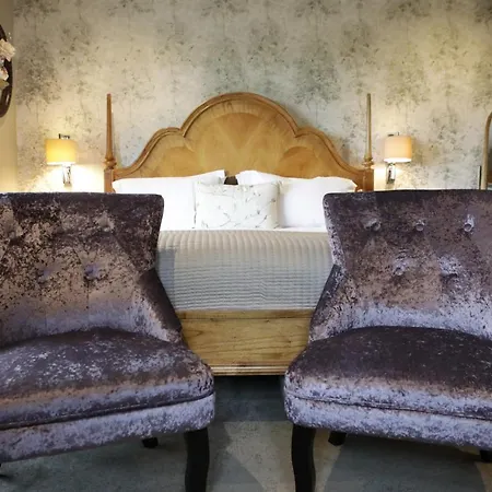 Heather Glen Ainstable