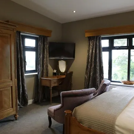 Heather Glen Ainstable